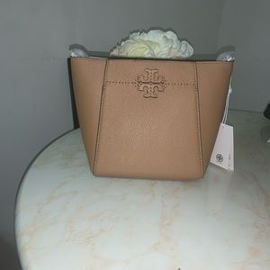 Tory burch small bucket bag